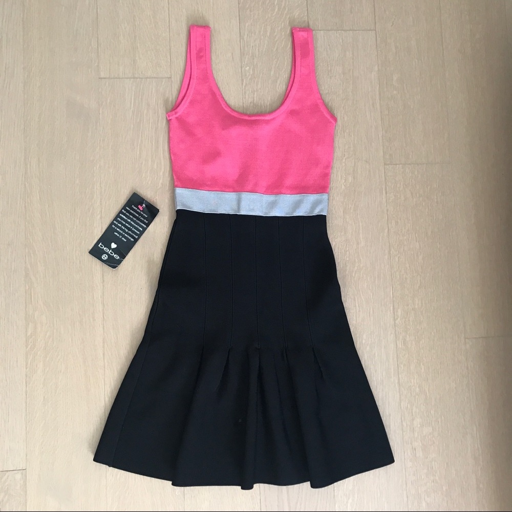 Women’s BeBe color lock dress - size xs
